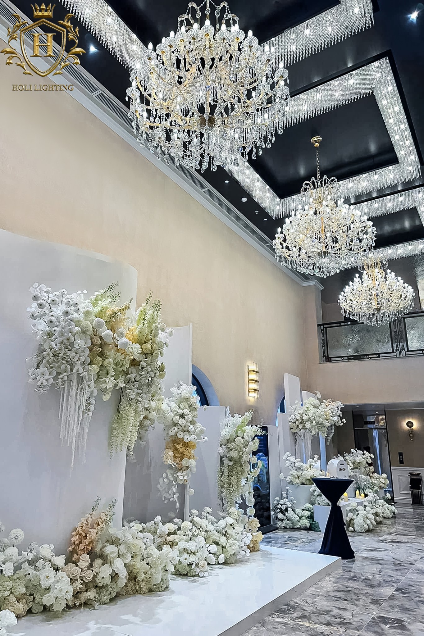 SẢNH ĐÓN T1.jpg